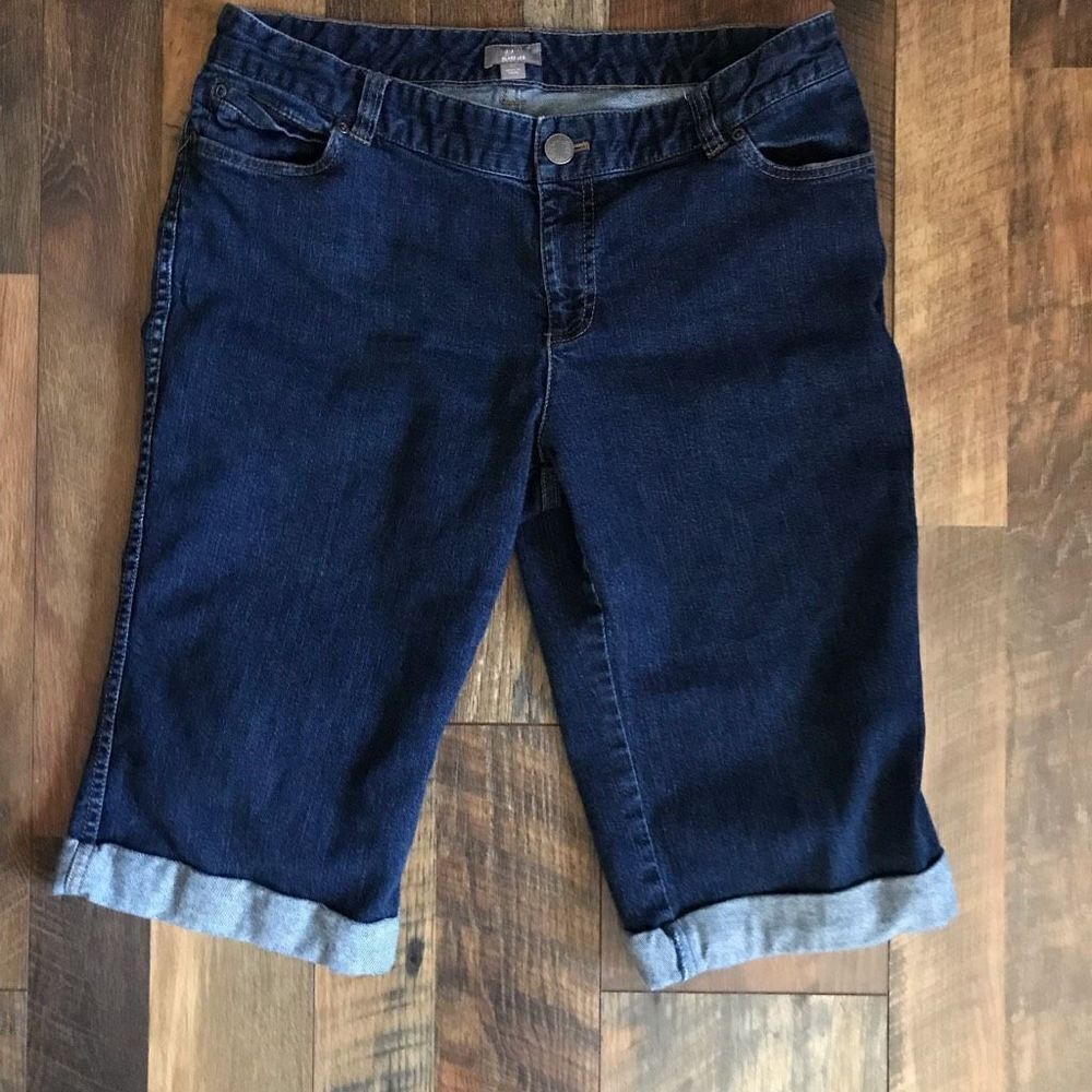 J.jill blue jeans Capri cropped size 12 denim rolled cuff mid rise flare leg